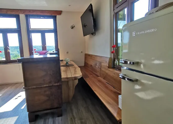 Weinberghaus - Wohnen Im Weinberg In Der Toskana Des Nordens * Freyburg