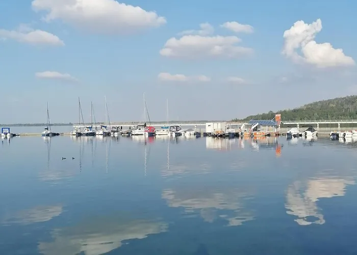 Weinberghaus - Wohnen Im Weinberg In Der Toskana Des Nordens Feriehus