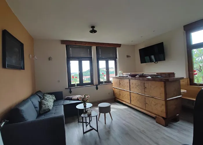 Weinberghaus - Wohnen Im Weinberg In Der Toskana Des Nordens Freyburg